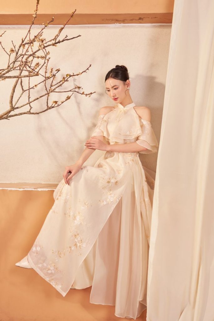 Áo dài tết mệnh Thủy